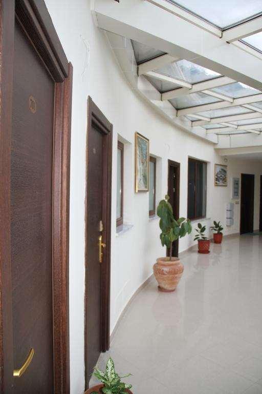 Hotel Leonardo Shkallnur Amenities photo