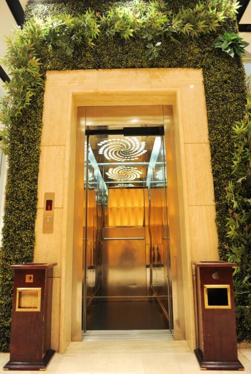 Hotel Leonardo Shkallnur Exterior photo