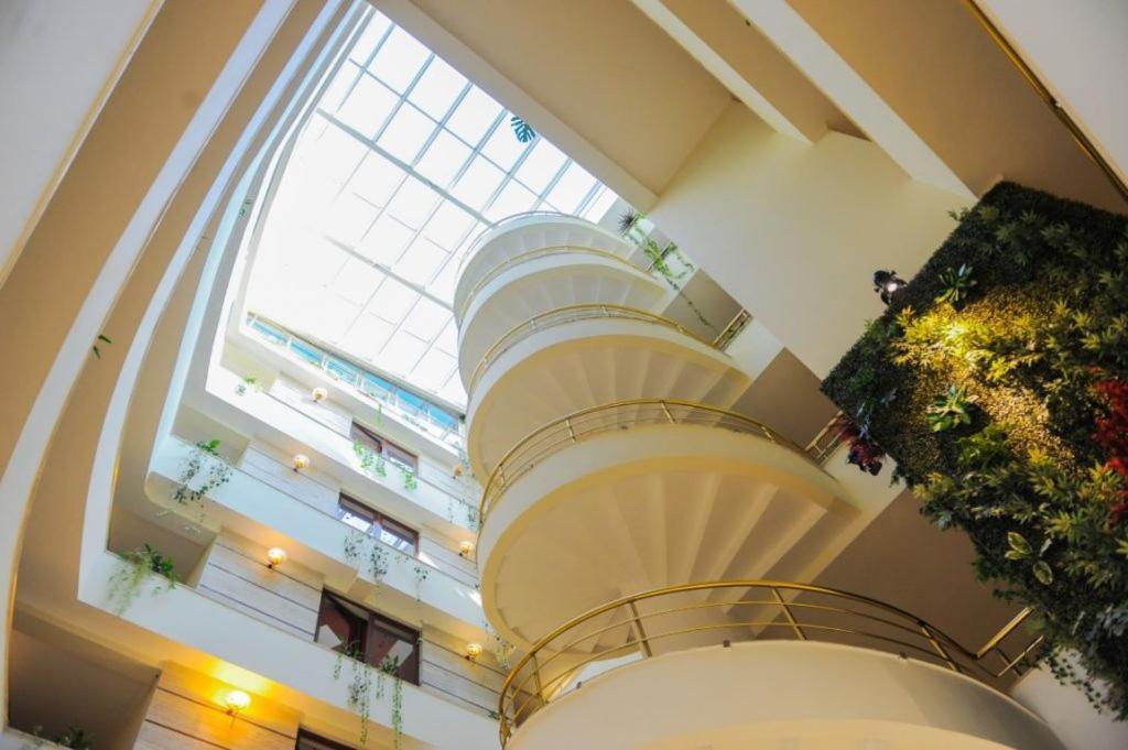 Hotel Leonardo Shkallnur Exterior photo